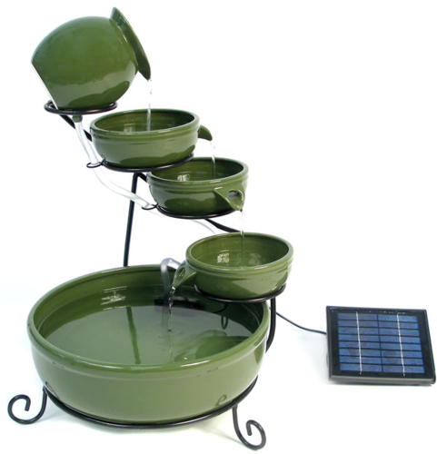 Fuente solar cascada cerámica verde