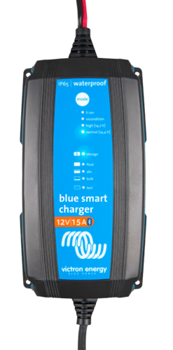 Cargador baterías 12V/24V Victron Blue Smart IP65 con conector CC